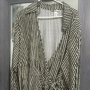 H&M LONG SLEEVE DRESS